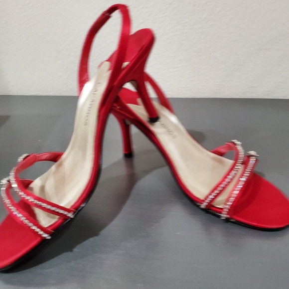 Caparros Red slingback Rhinestone details 6.5. - Picture 8 of 9